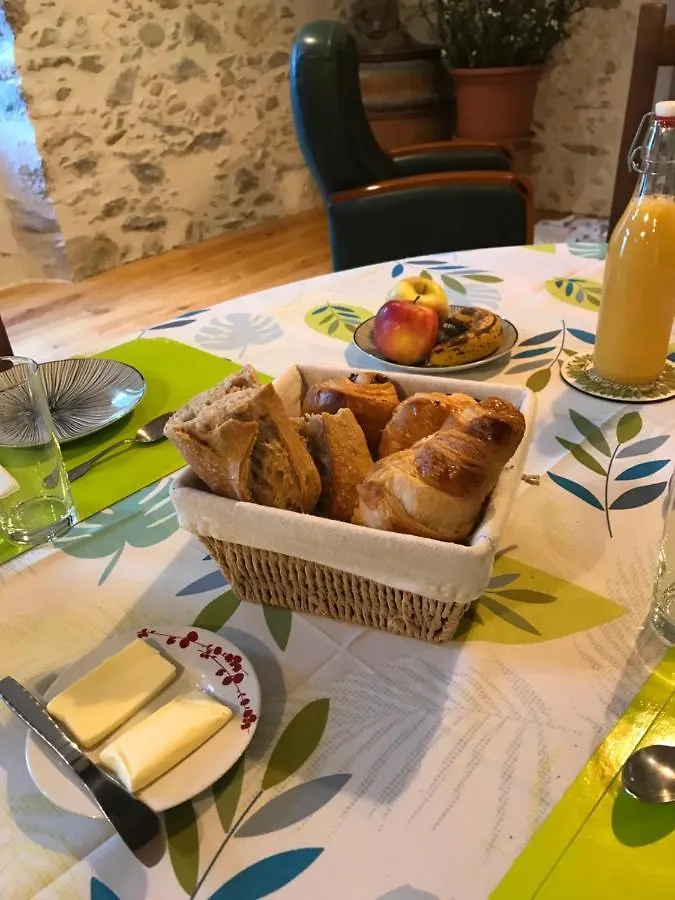 Chambre D'Hote Aux Pivoines Nistos 0*,  France